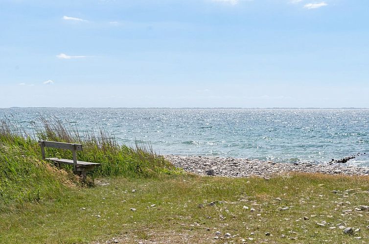 Vakantiehuis "Henrik" - 100m from the sea