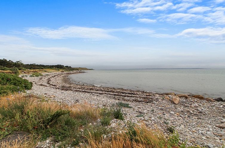 Vakantiehuis "Rik" - 350m from the sea