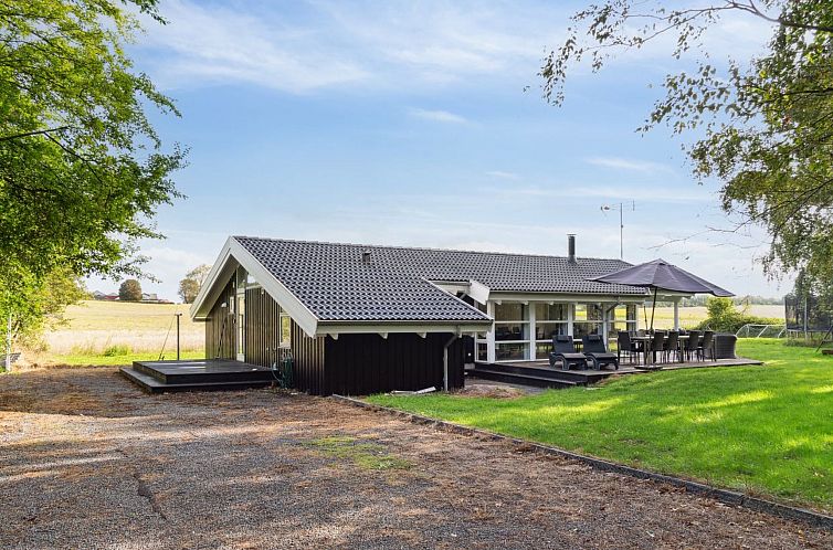 Vakantiehuis "Rik" - 350m from the sea