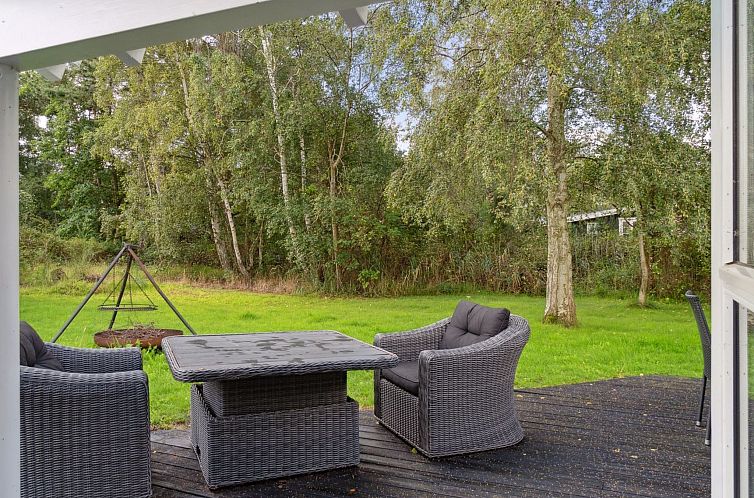 Vakantiehuis "Rik" - 350m from the sea