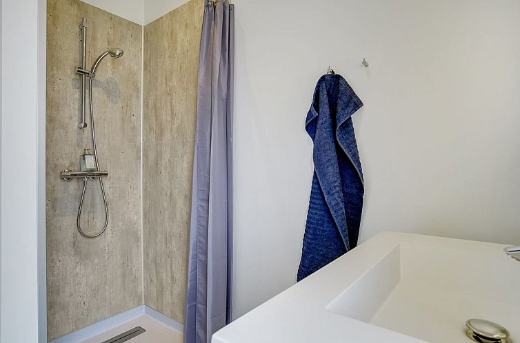 Vakantiehuis "Lisbeth" - 400m from the sea