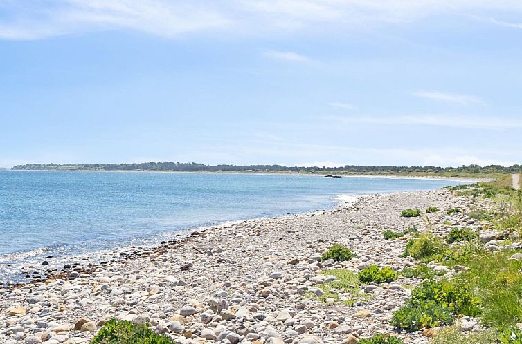 Vakantiehuis "Guthfast" - 50m from the sea