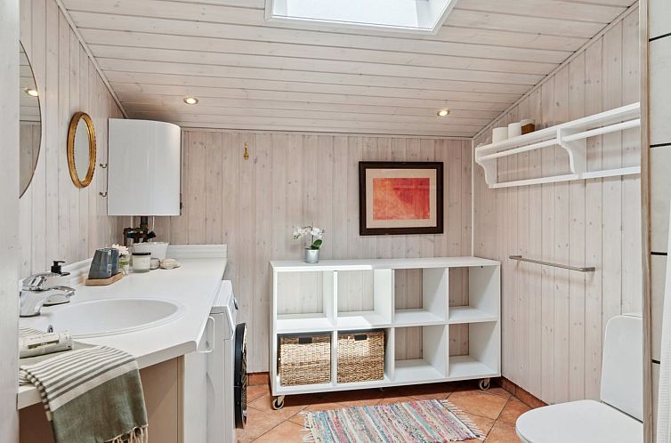 Vakantiehuis "Guthfast" - 50m from the sea