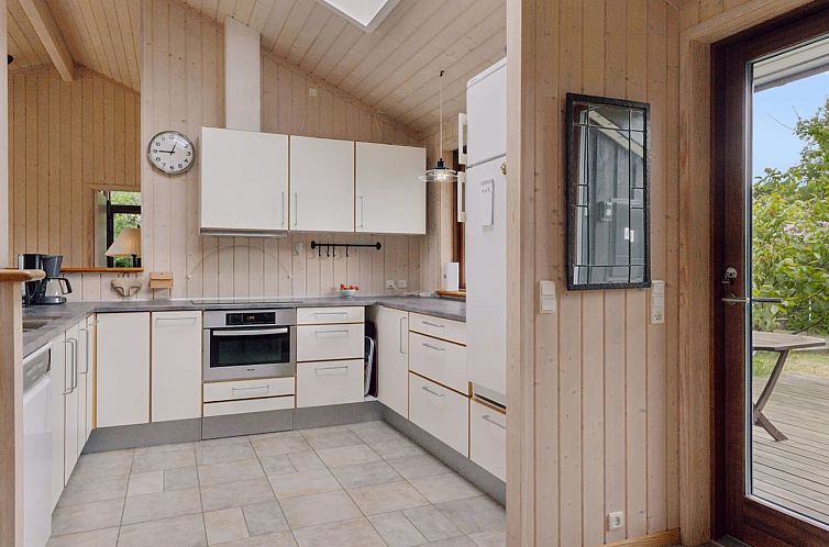 Vakantiehuis "Sarita" - 200m from the sea