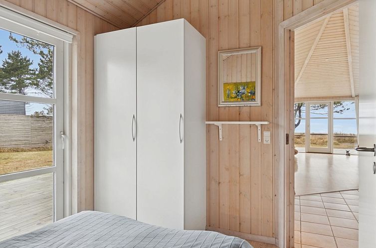 Vakantiehuis "Dzavid" - 50m from the sea