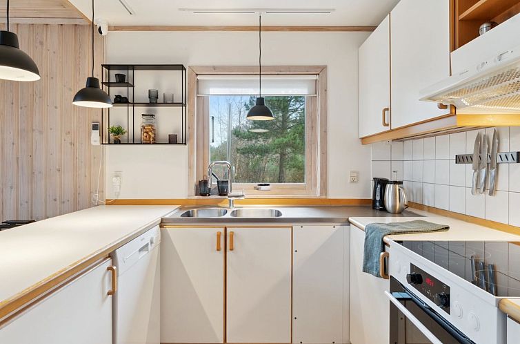 Vakantiehuis "Lavrens" - 300m from the sea