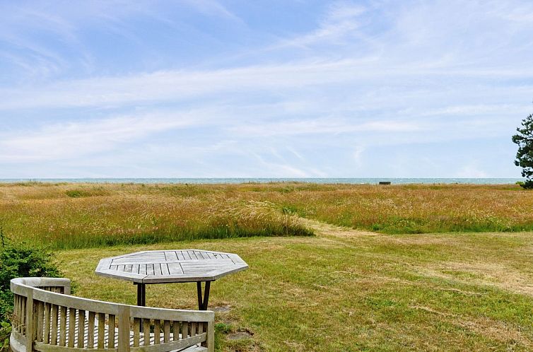 Vakantiehuis "Lavrens" - 300m from the sea