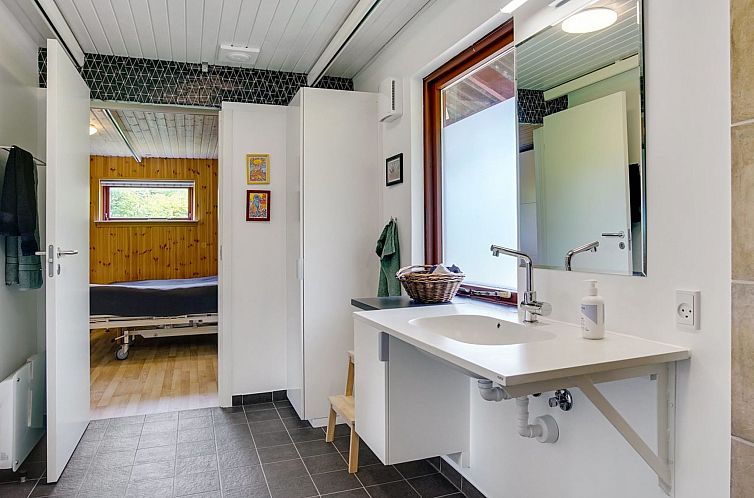 Vakantiehuis "Ninni" - 3.2km from the sea