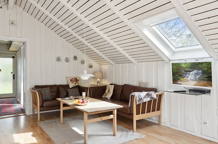 Vakantiehuis "Lennart" - 4km from the sea