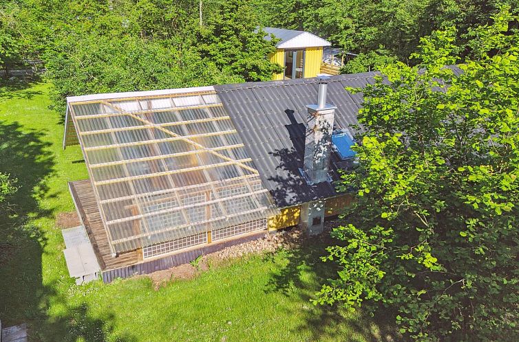 Vakantiehuis "Lennart" - 4km from the sea