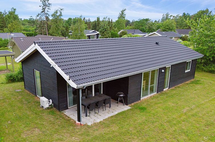 Vakantiehuis "Dorreth" - 3.2km from the sea