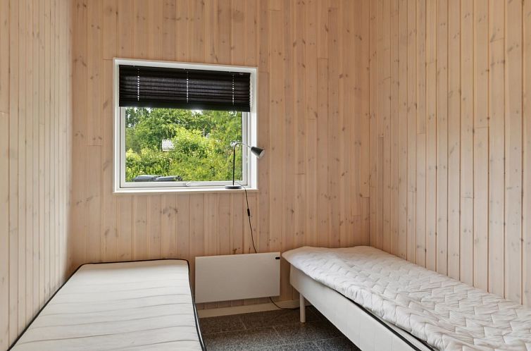 Vakantiehuis "Dorreth" - 3.2km from the sea