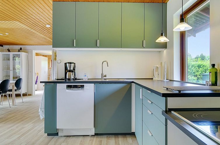 Vakantiehuis "Merita" - 1.1km from the sea