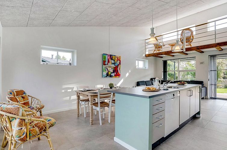 Vakantiehuis "Ilkka" - 175m from the sea