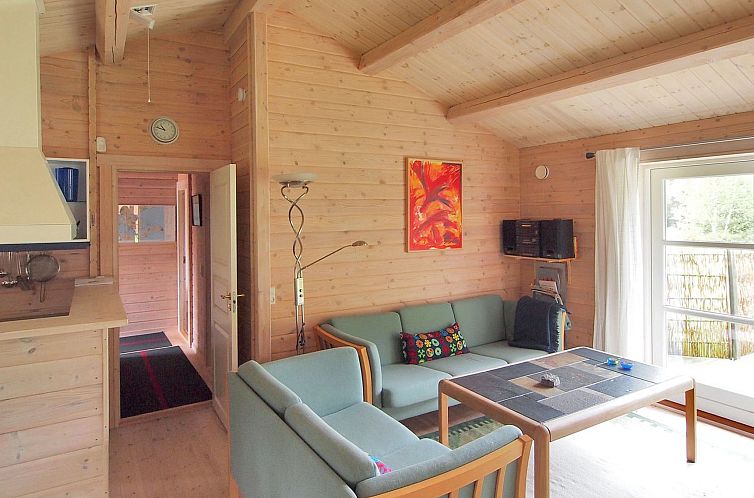 Vakantiehuis "Lilian" - 600m from the sea