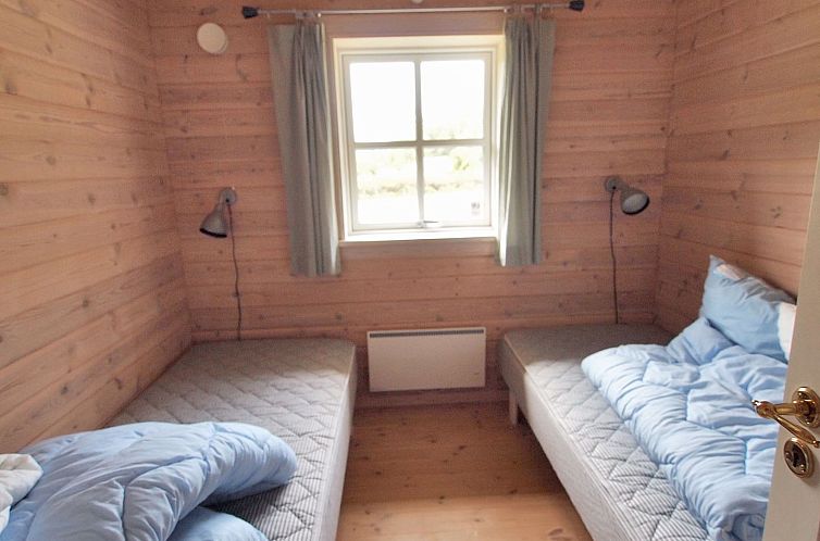 Vakantiehuis "Lilian" - 600m from the sea