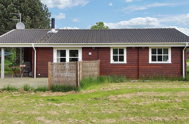 Vakantiehuis "Lilian" - 600m from the sea