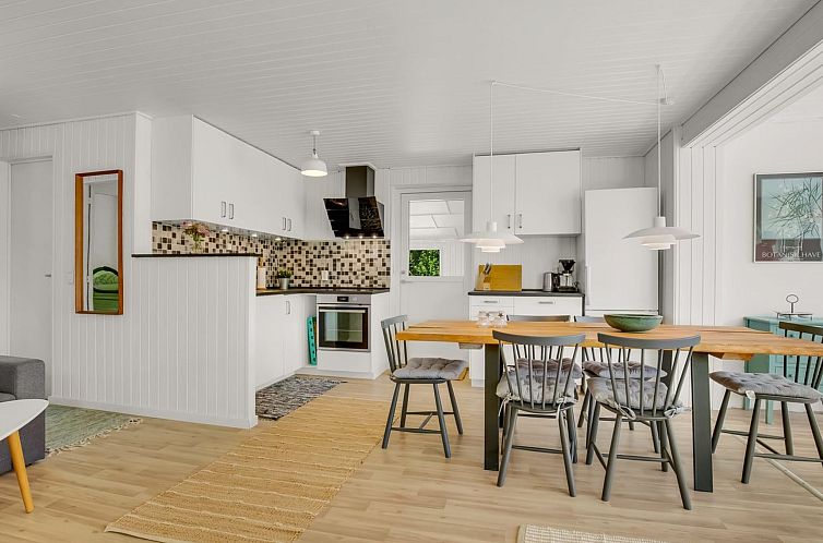 Vakantiehuis "Hendrina" - 500m from the sea