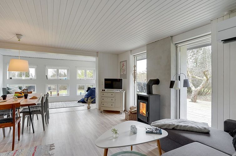 Vakantiehuis "Hendrina" - 500m from the sea