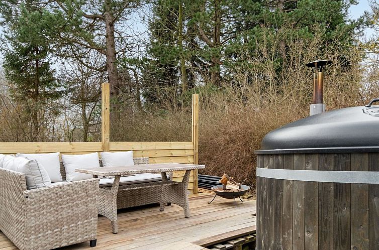 Vakantiehuis "Hendrina" - 500m from the sea