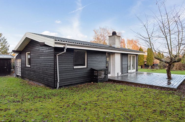 Vakantiehuis "Hendrina" - 500m from the sea