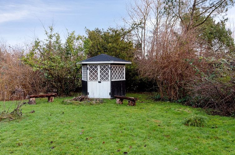 Vakantiehuis "Hendrina" - 500m from the sea