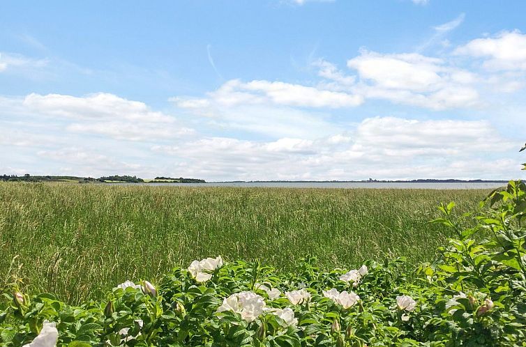 Vakantiehuis "Vojo" - 100m from the sea