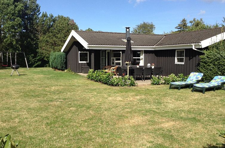 Vakantiehuis "Sena" - 250m from the sea