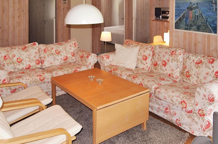 Vakantiehuis "Sena" - 250m from the sea