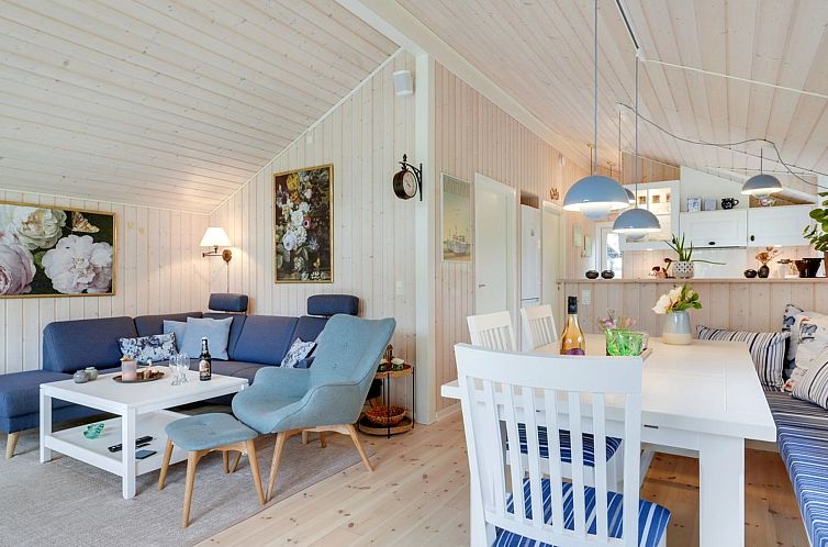 Vakantiehuis "Franca" - 500m from the sea