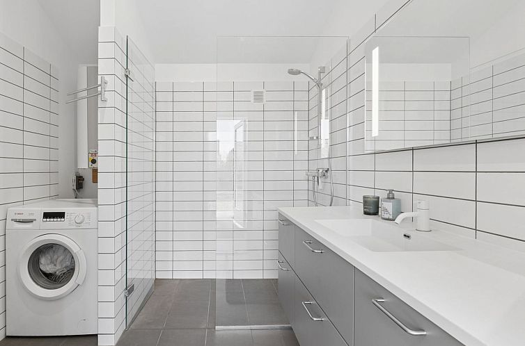 Vakantiehuis "Ingelis" - 1.2km from the sea
