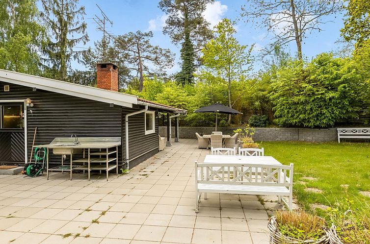 Vakantiehuis "Afke" - 660m from the sea