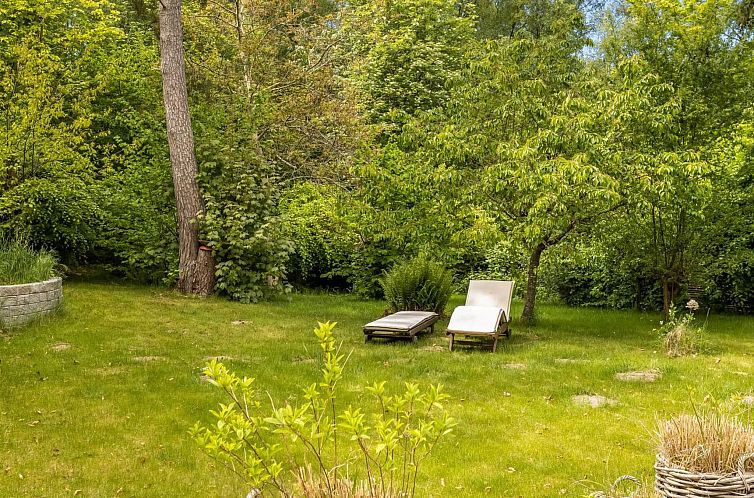 Vakantiehuis "Afke" - 660m from the sea