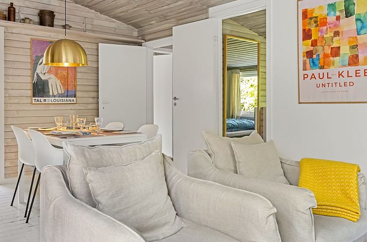 Vakantiehuis "Afke" - 660m from the sea