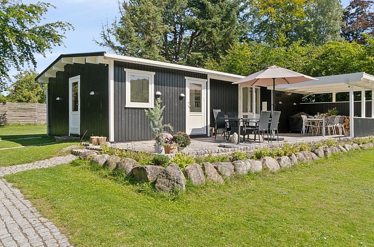 Vakantiehuis "Guthfrith" - 1.4km from the sea