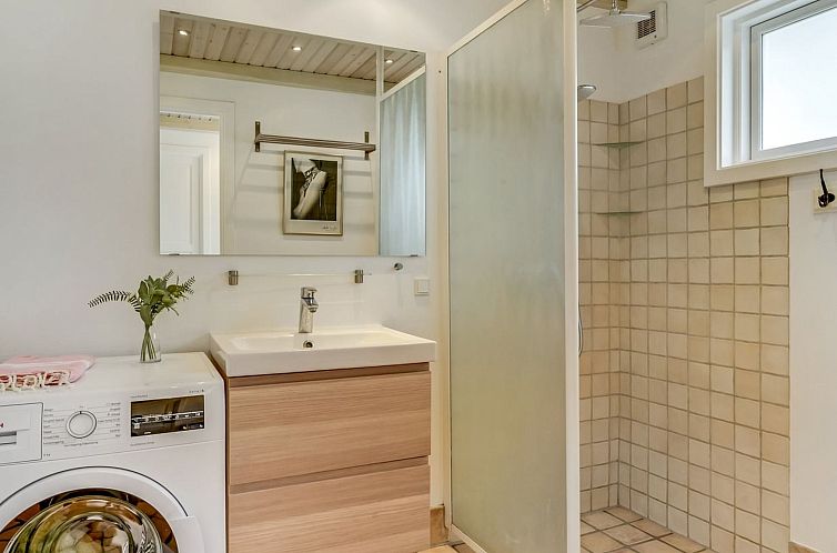 Vakantiehuis "Sverkel" - 700m from the sea