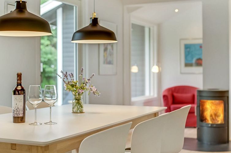 Vakantiehuis "Sverkel" - 700m from the sea