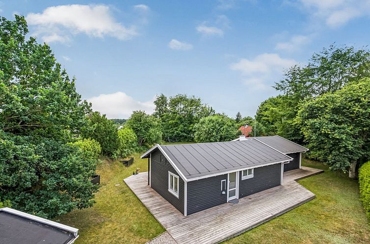 Vakantiehuis "Sverkel" - 700m from the sea