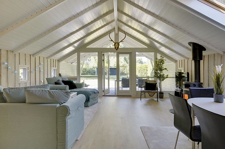 Vakantiehuis "Liselotta" - 550m from the sea