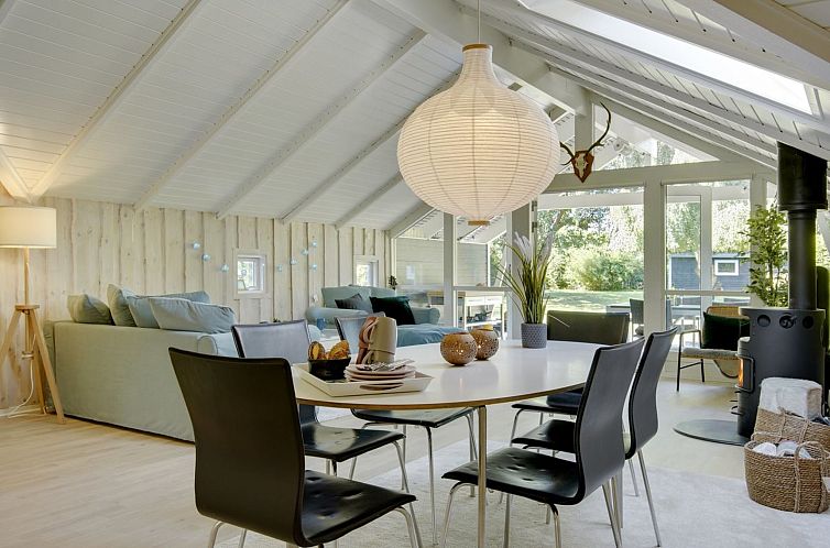 Vakantiehuis "Liselotta" - 550m from the sea