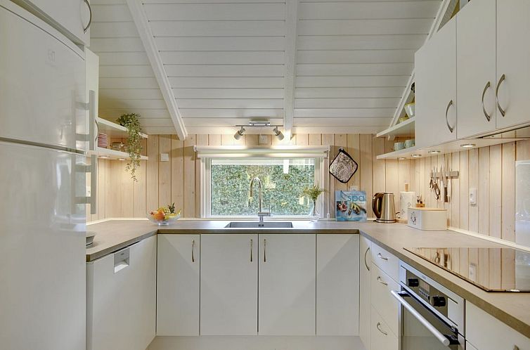 Vakantiehuis "Liselotta" - 550m from the sea