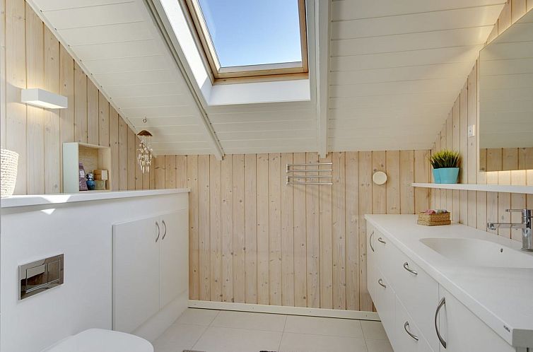 Vakantiehuis "Liselotta" - 550m from the sea