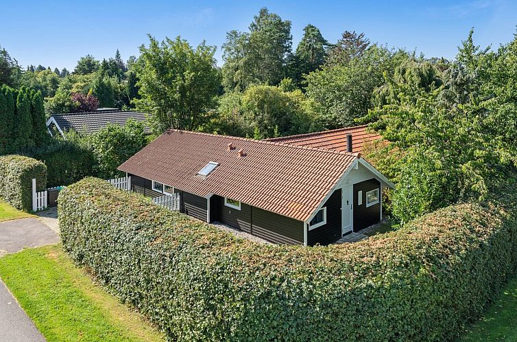 Vakantiehuis "Liselotta" - 550m from the sea