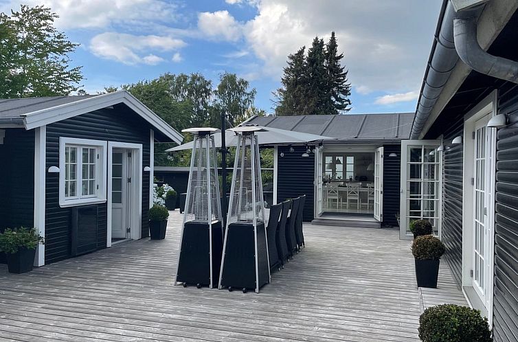 Vakantiehuis "Esaias" - 1.1km from the sea