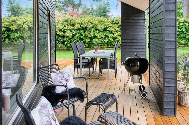 Vakantiehuis "Dorthie" - 800m from the sea