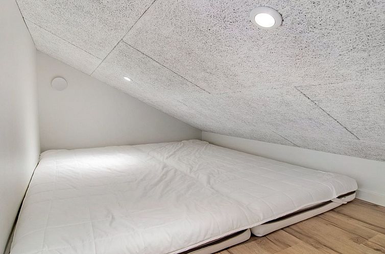 Vakantiehuis "Dorthie" - 800m from the sea