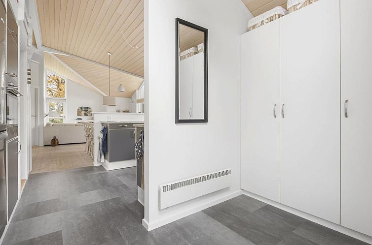 Vakantiehuis "Enken" - 750m from the sea