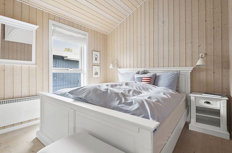 Vakantiehuis "Enken" - 750m from the sea