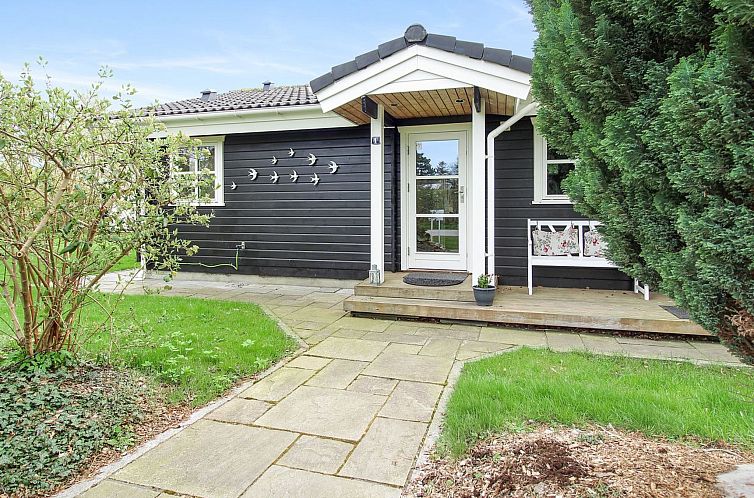 Vakantiehuis "Eia" - 500m from the sea