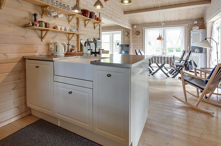 Vakantiehuis "Eia" - 500m from the sea